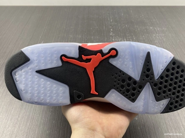 6 384664-123 Infrared Retro Jordan (2014) White 1017